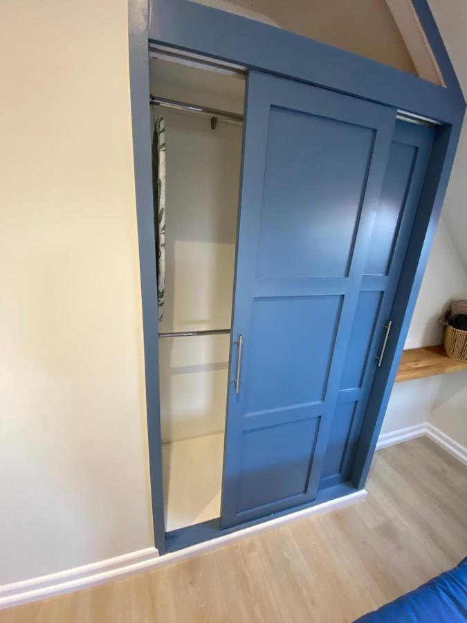 Lovely Spacious Loft Close To Train Station Worthing Exterior photo
