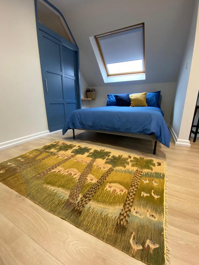 Lovely Spacious Loft Close To Train Station Worthing Exterior photo